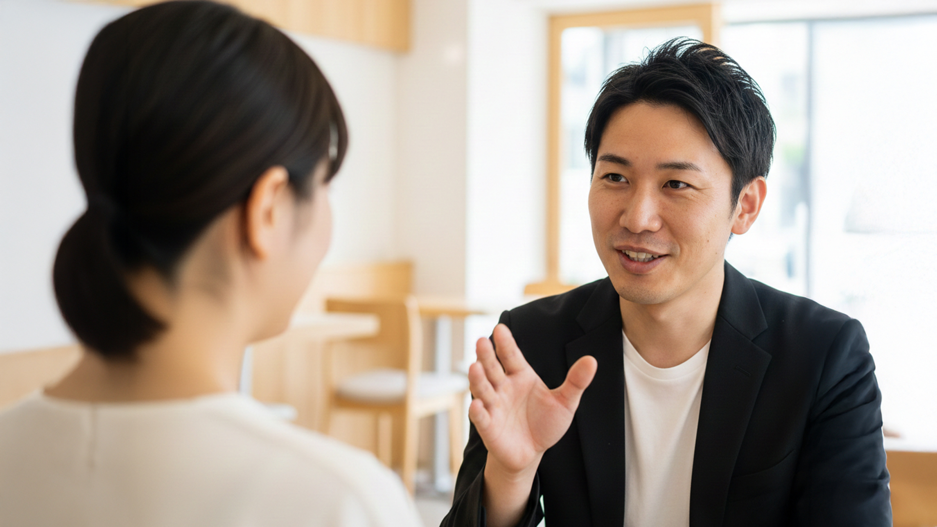 アルバイト採用で活躍する職場の様子 - 求人掲載代行サービス ジョブスク